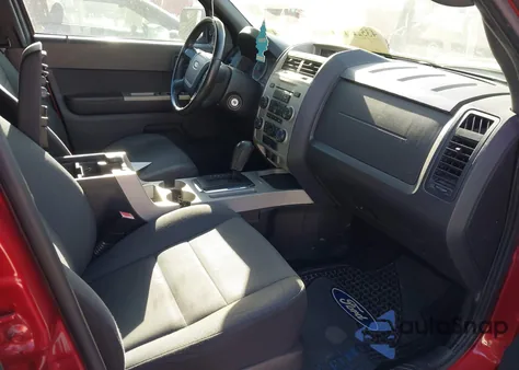 2012 Ford Escape Xlt z USA, uszkodzony, nr VIN 1FMCU9D70CKA63309